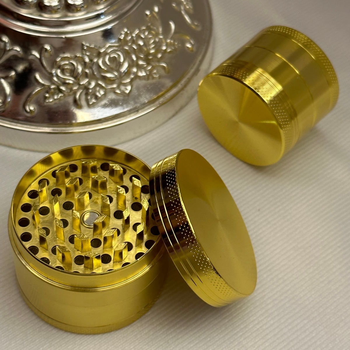 Industrial Laser Etching Machine - 1.4/1.8inch Gold Laser 4-Layers Herb Grinder